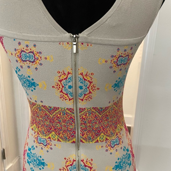 Bebe Sleeveless Spandex Multi color Dress - Picture 4 of 5